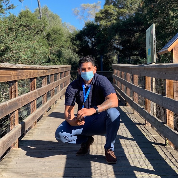 Meet your Posher, Omar - Picture 2 of 5